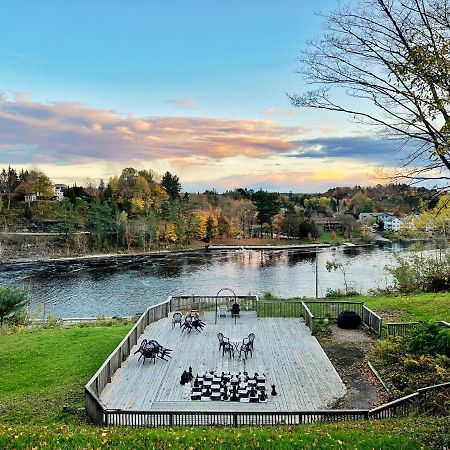 Inn At The Falls Bracebridge Exterior foto