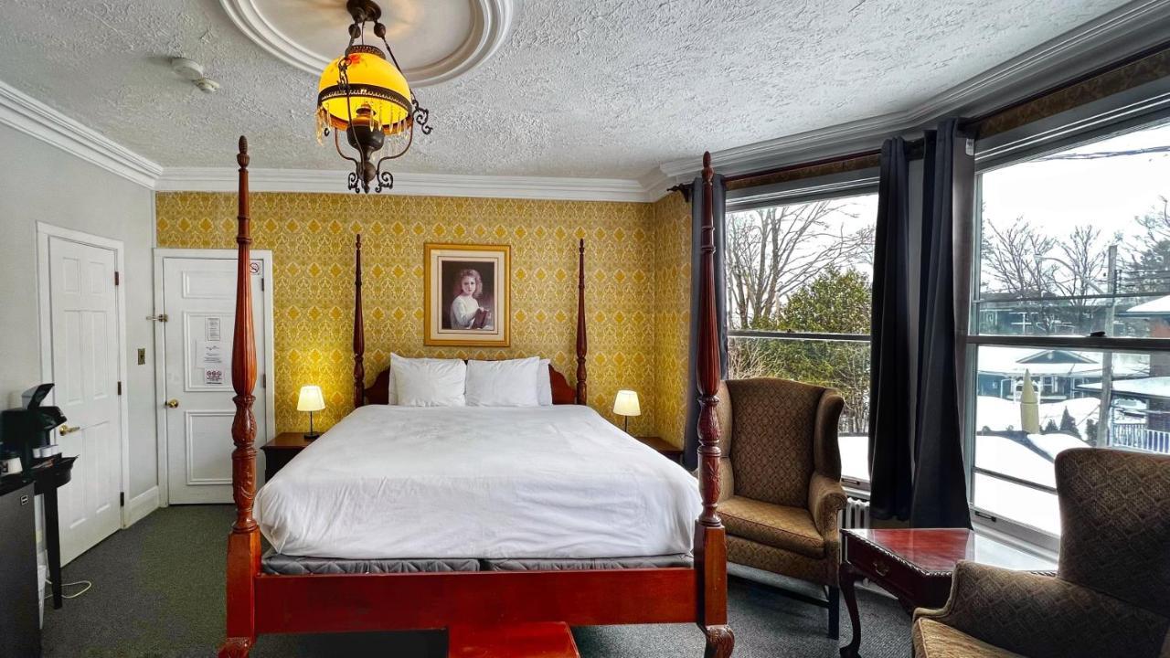 Inn At The Falls Bracebridge Exterior foto