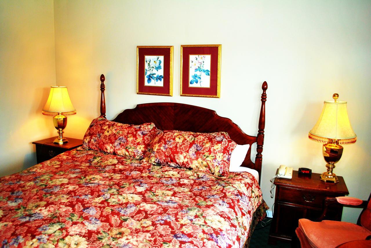 Inn At The Falls Bracebridge Exterior foto